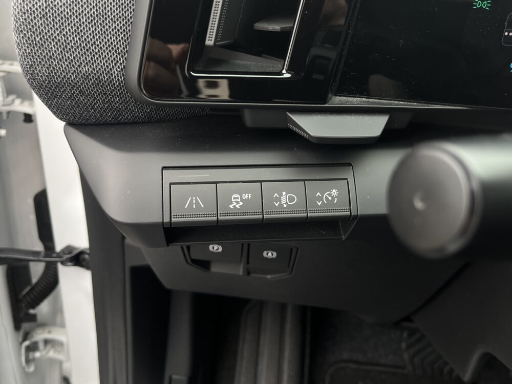 57544162-renault-megane-2023
