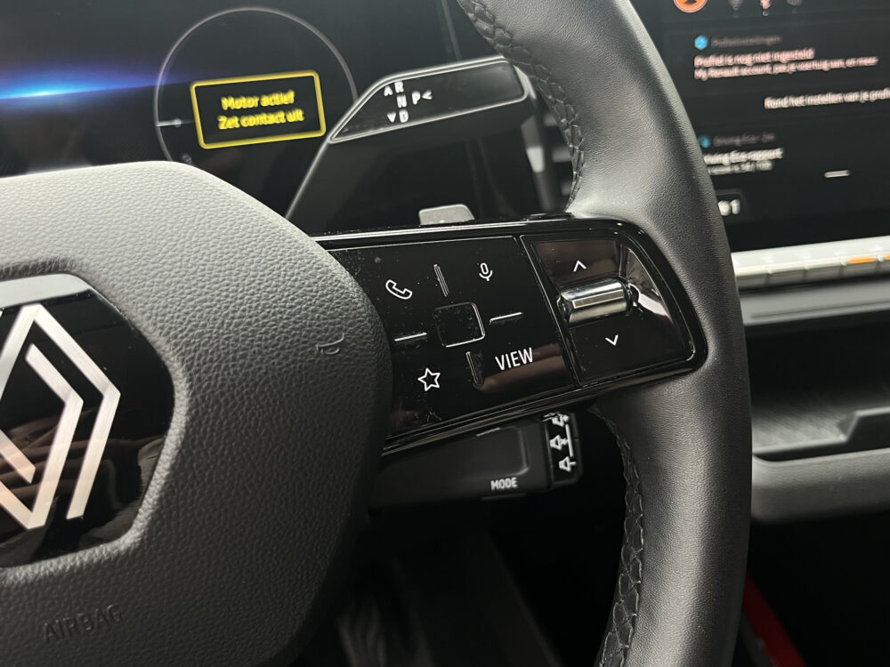 57544162-renault-megane-2023