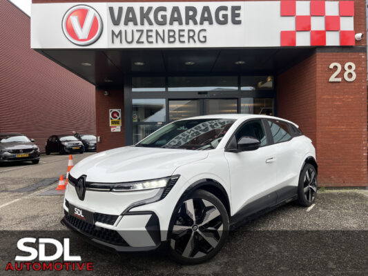 57544162-renault-megane-2023