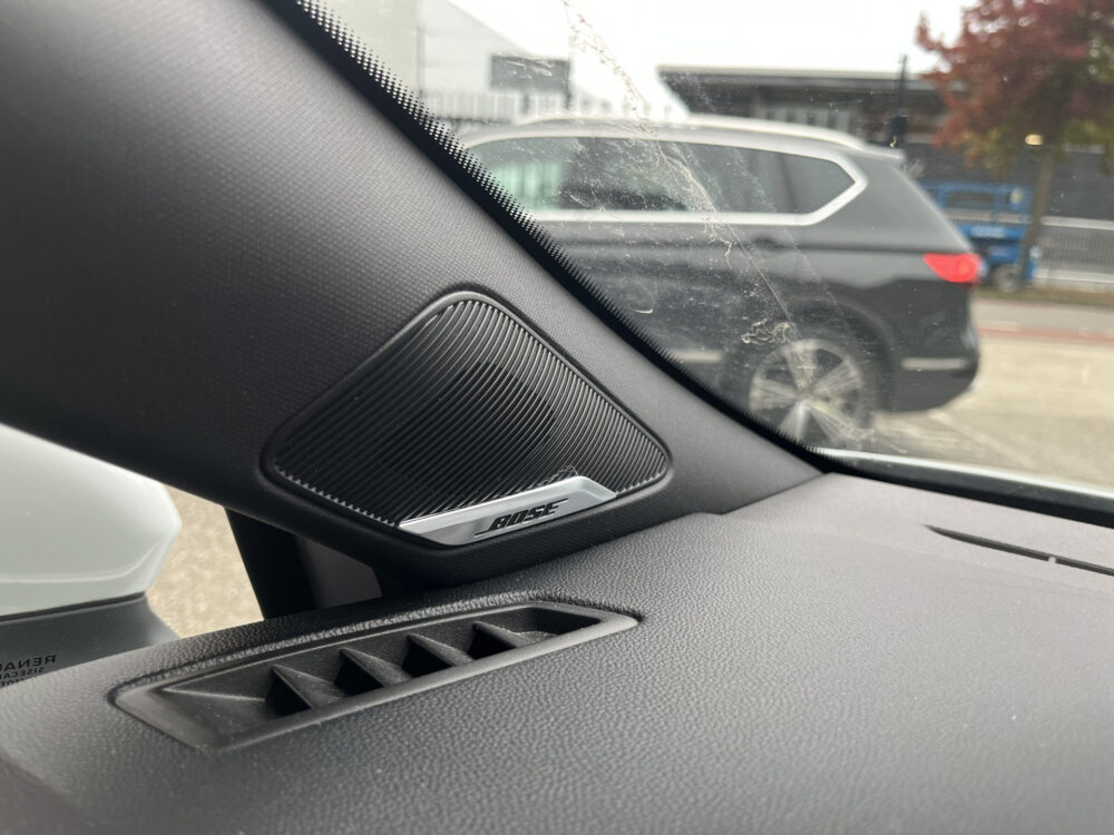 57568364-renault-clio-2020