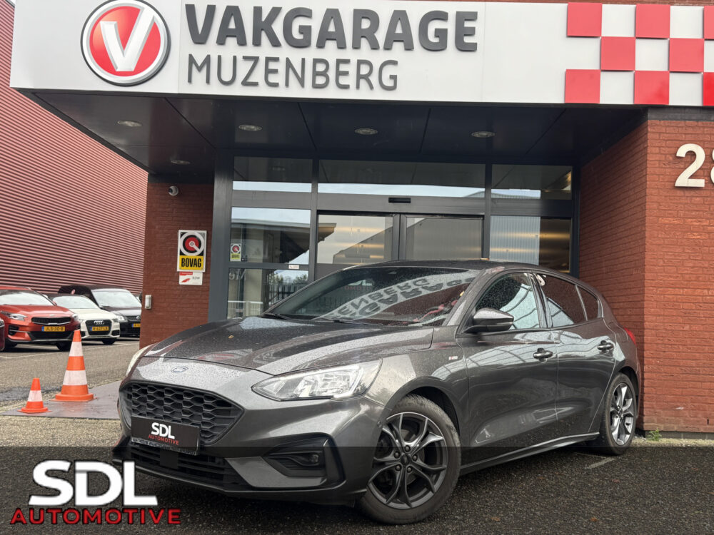 57596660-ford-focus-2020