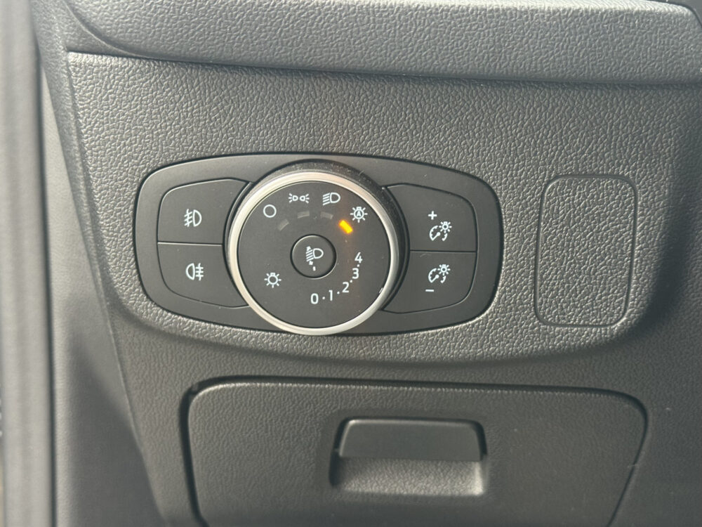 57596660-ford-focus-2020
