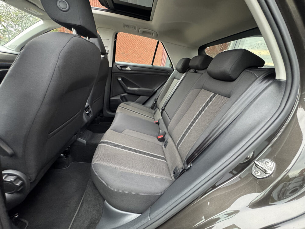 57597962-volkswagen-t-roc-2019