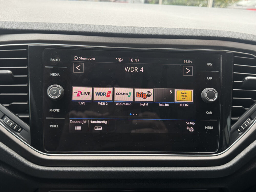 57597962-volkswagen-t-roc-2019