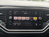 57597962-volkswagen-t-roc-2019