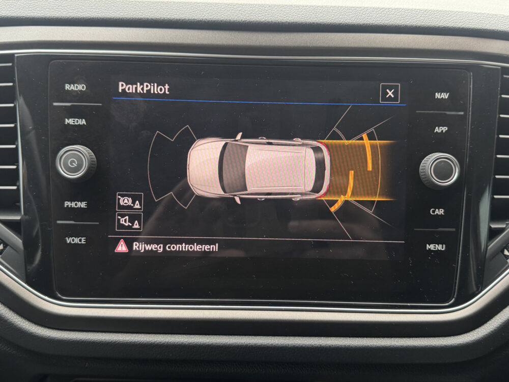 57597962-volkswagen-t-roc-2019