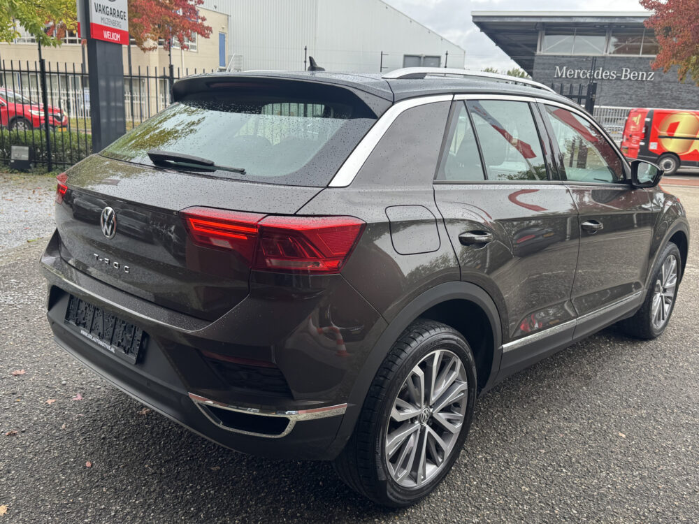 57597962-volkswagen-t-roc-2019