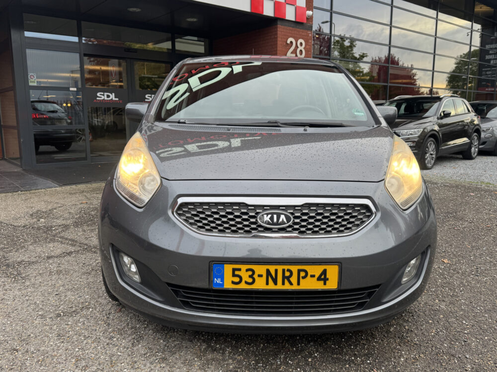 57598705-kia-venga-2010