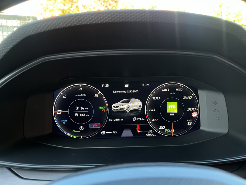 57627324-cupra-leon-sportstourer-2020