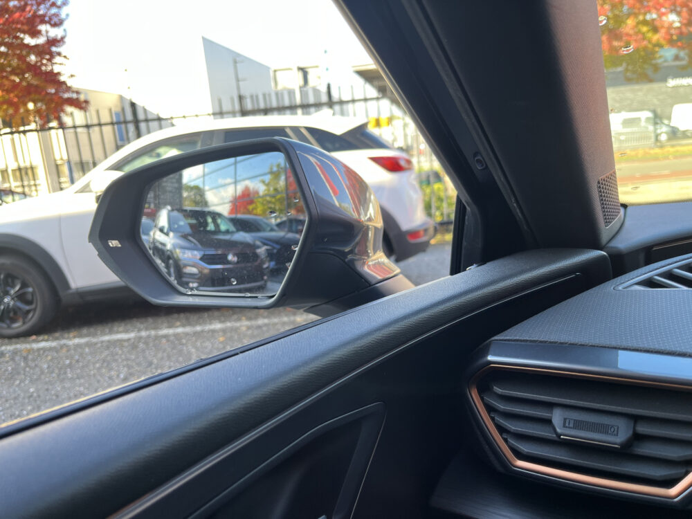 57627324-cupra-leon-sportstourer-2020