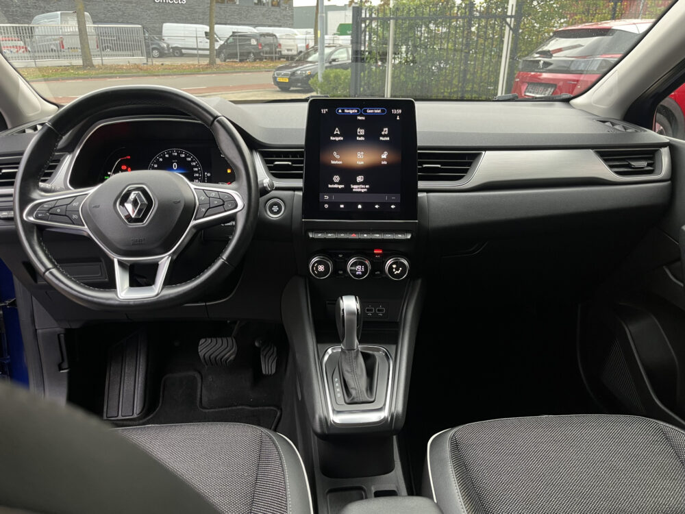 57650850-renault-captur-2020