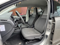57672564-volkswagen-up-2019