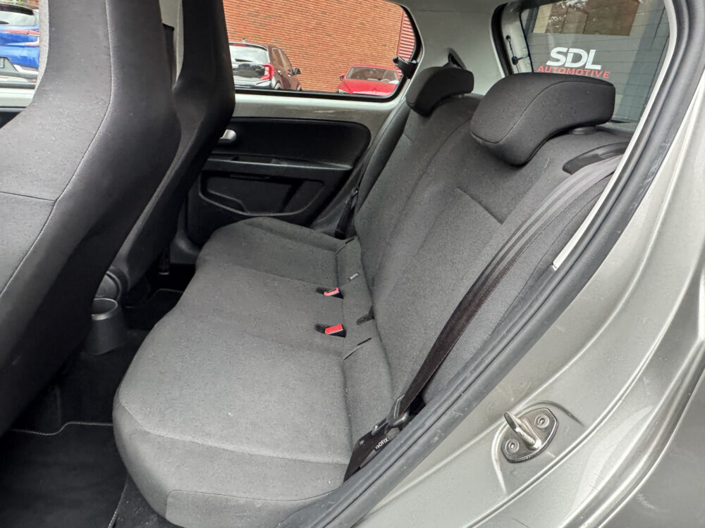 57672564-volkswagen-up-2019