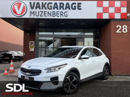 57678438-kia-xceed-2021