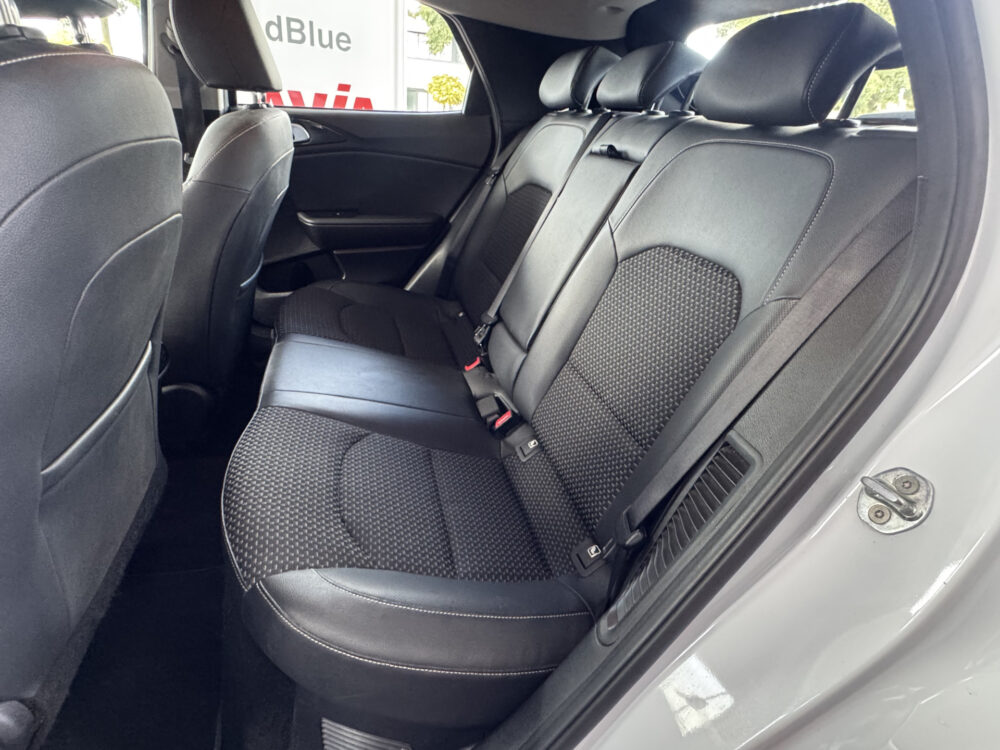 57678438-kia-xceed-2021