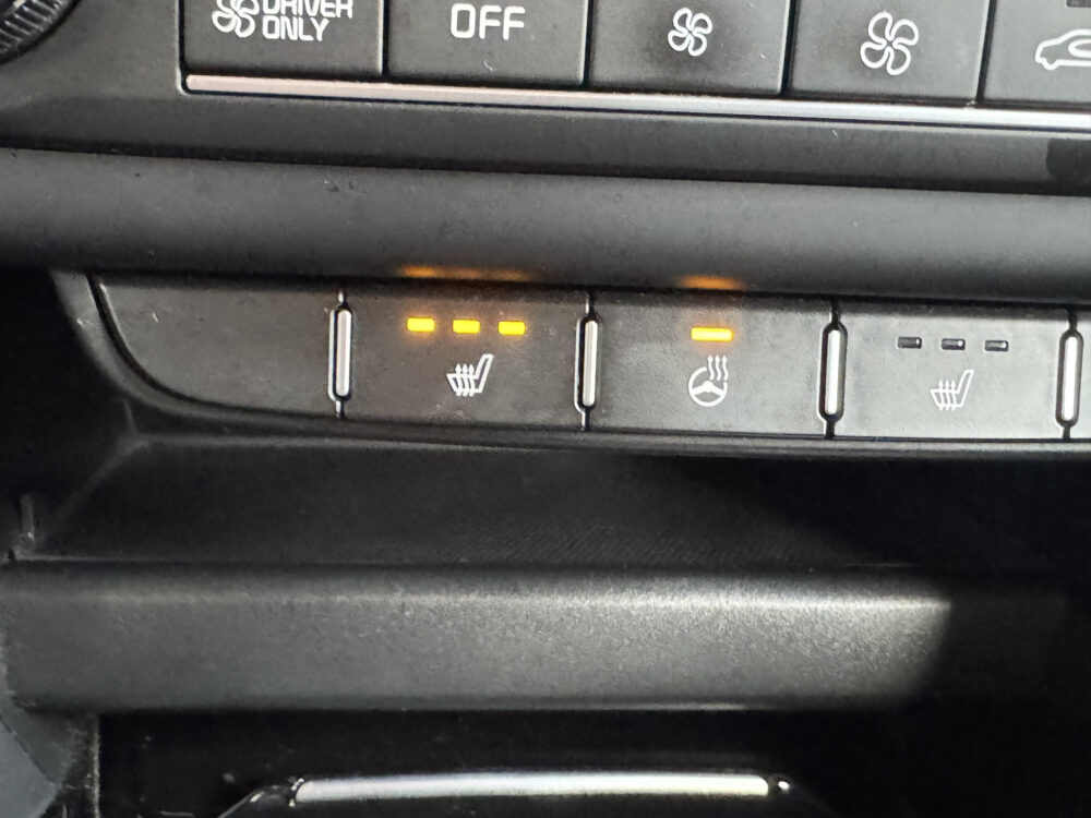 57678438-kia-xceed-2021