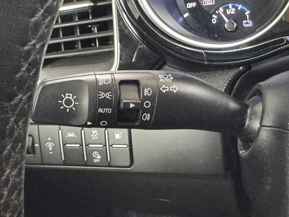 57678438-kia-xceed-2021