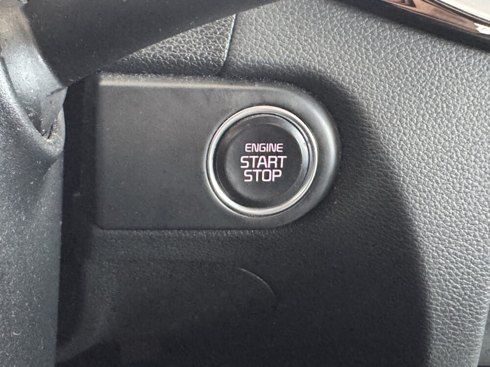 57678438-kia-xceed-2021