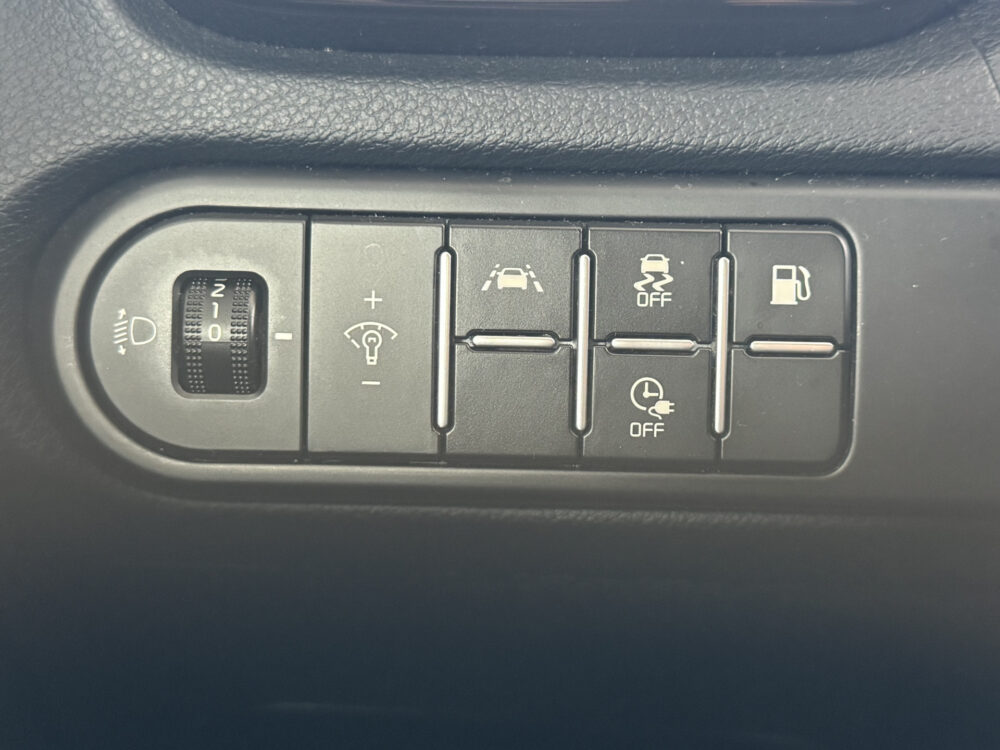 57678438-kia-xceed-2021