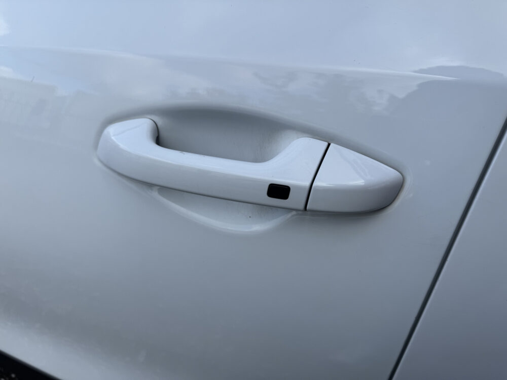57678438-kia-xceed-2021