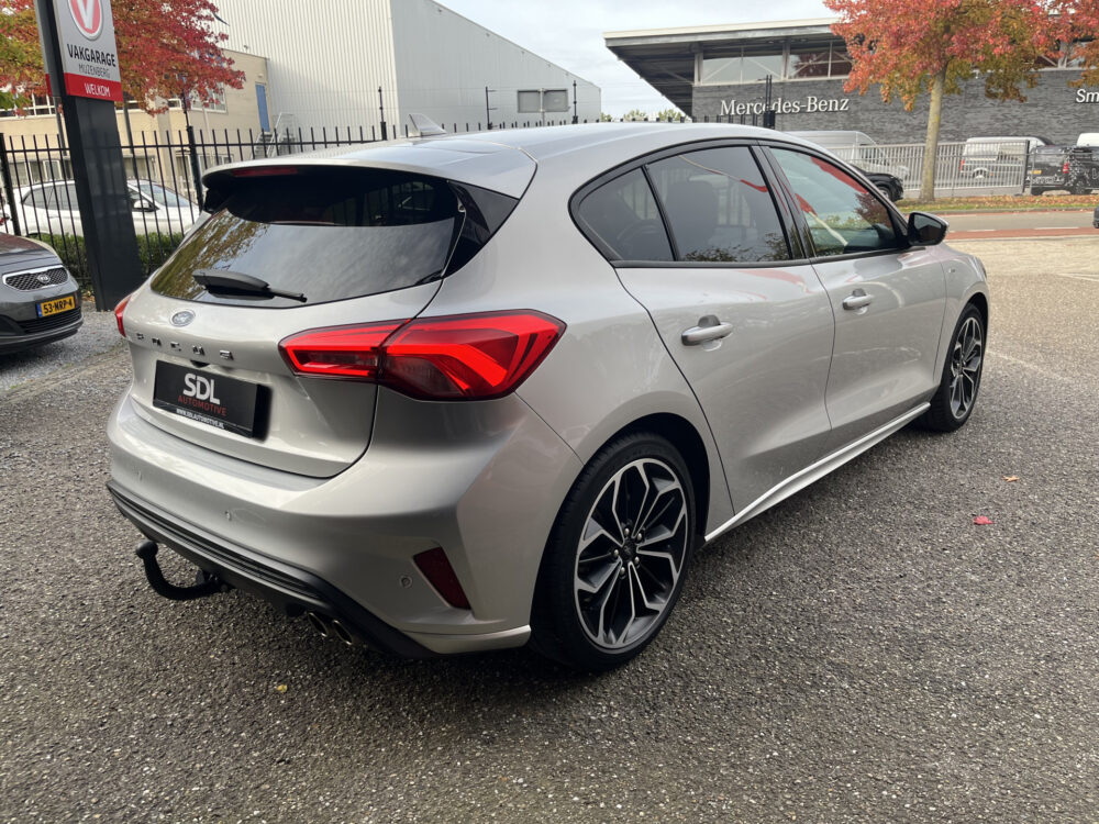 57701495-ford-focus-2019