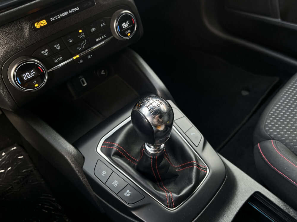 57701495-ford-focus-2019