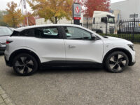 57855657-renault-megane-2023