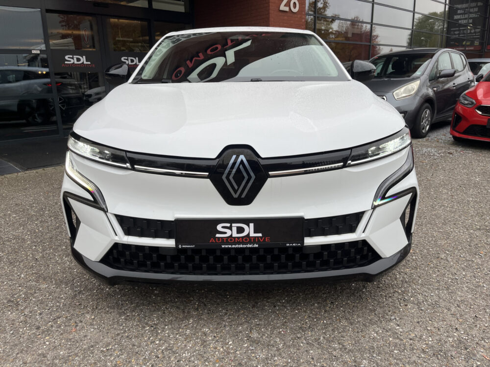 57855657-renault-megane-2023