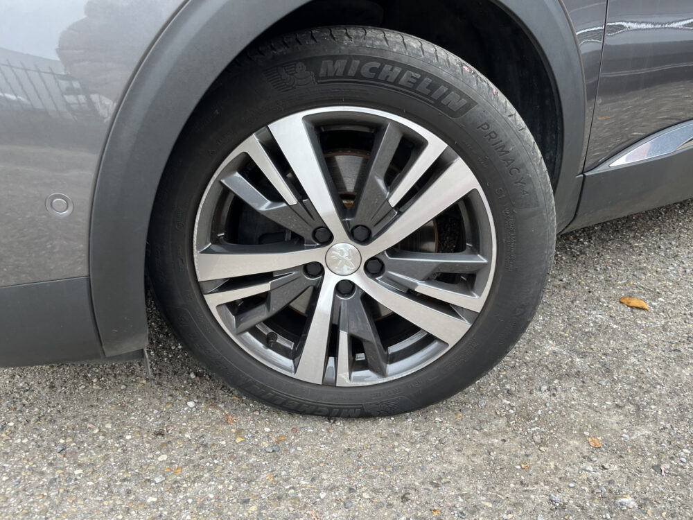 57855920-peugeot-3008-2022