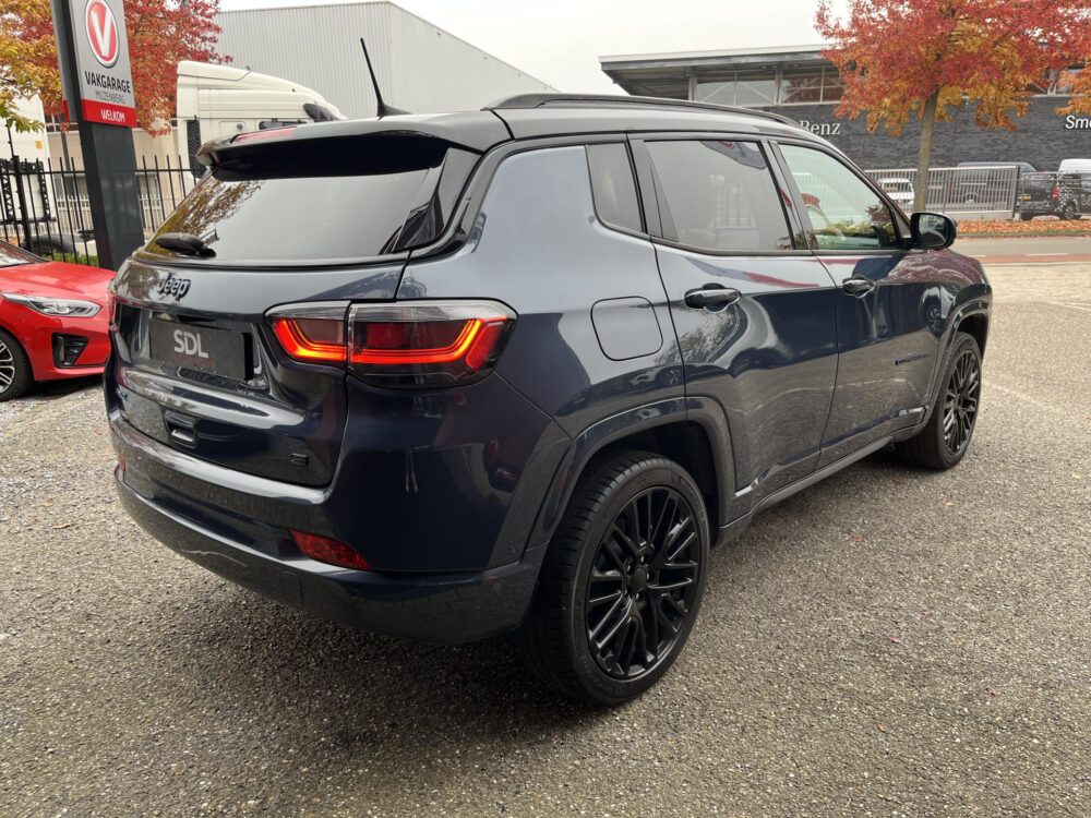 57856505-jeep-compass-2022