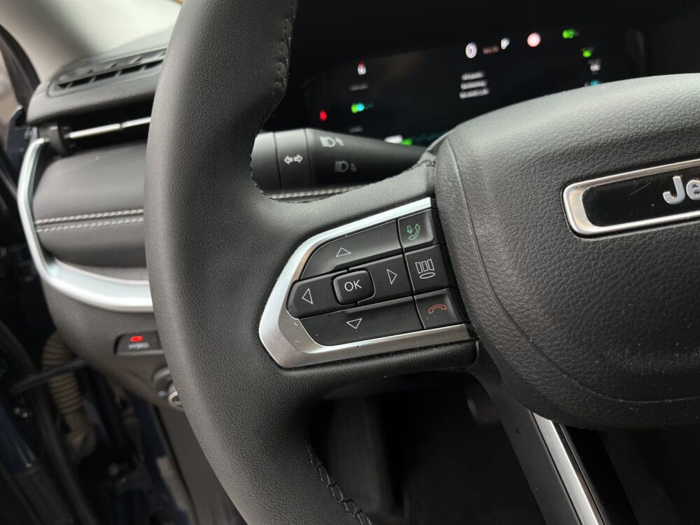 57856505-jeep-compass-2022