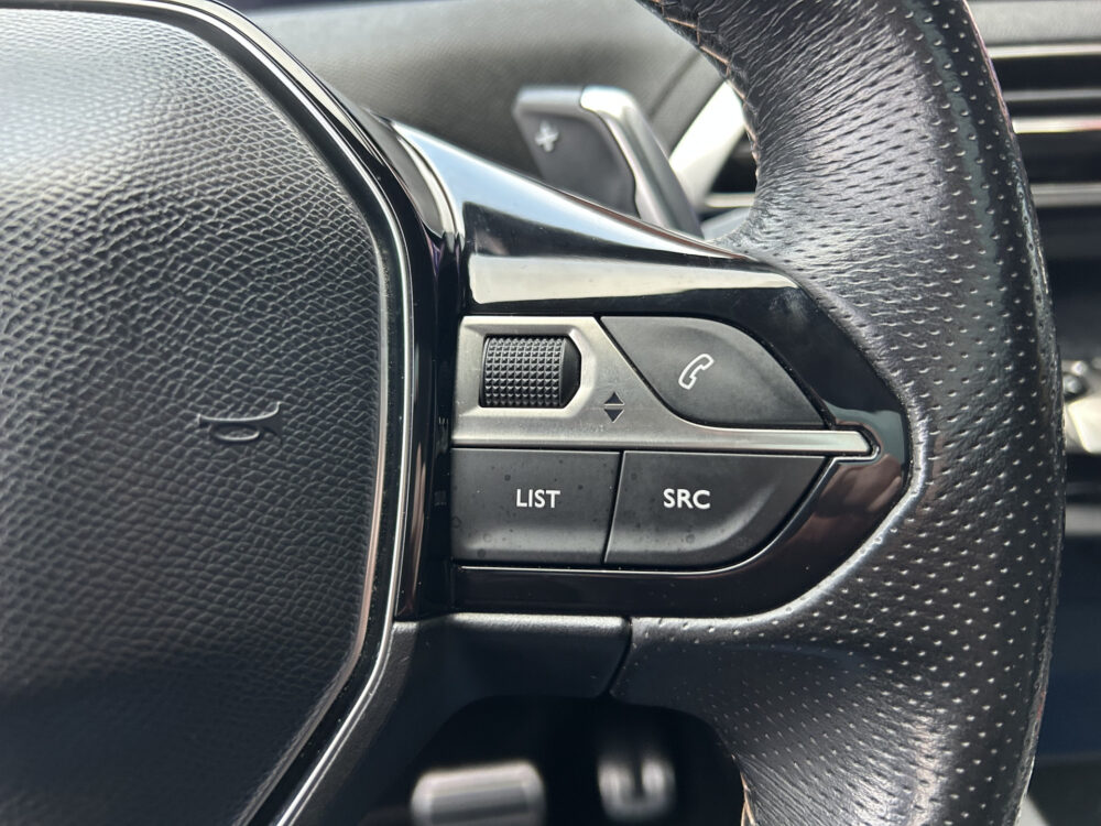 57856583-peugeot-3008-2016