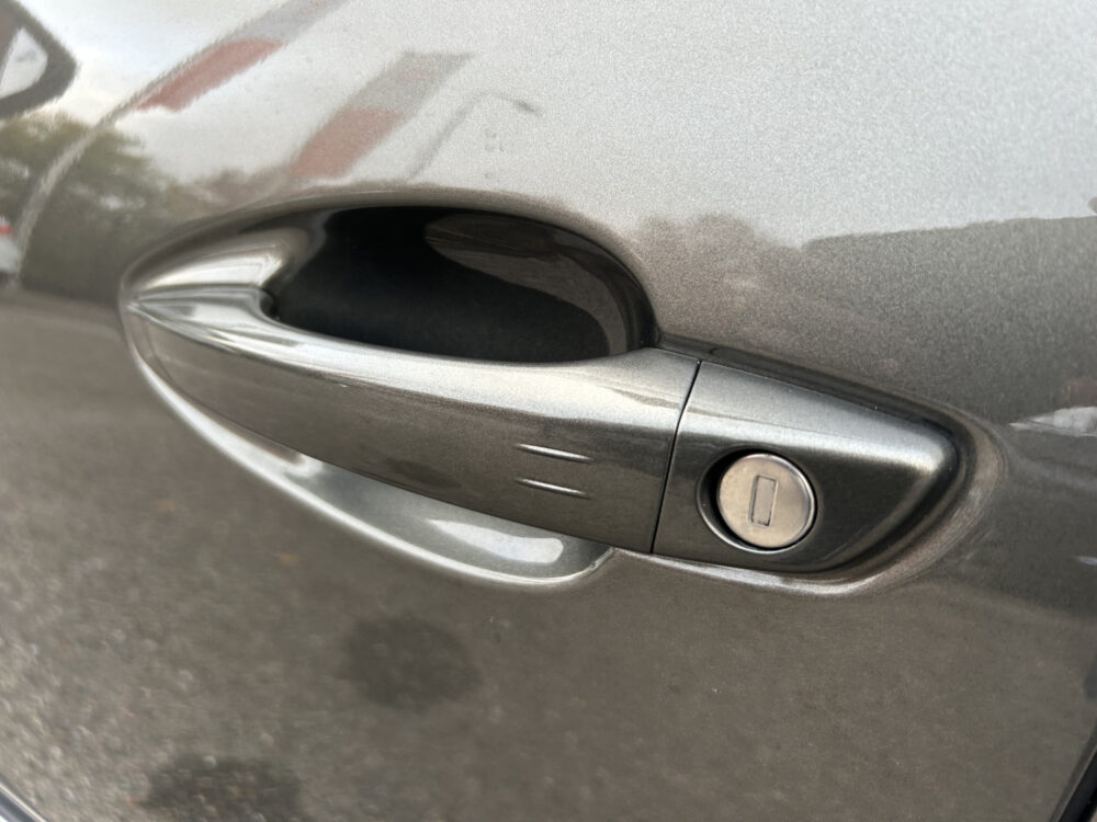 57856583-peugeot-3008-2016
